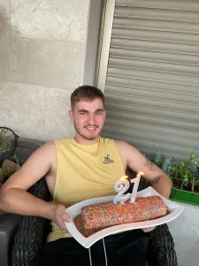 דניאל שניידר