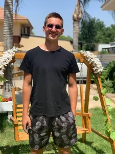 דניאל שניידר