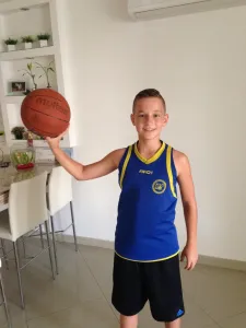 דניאל שניידר